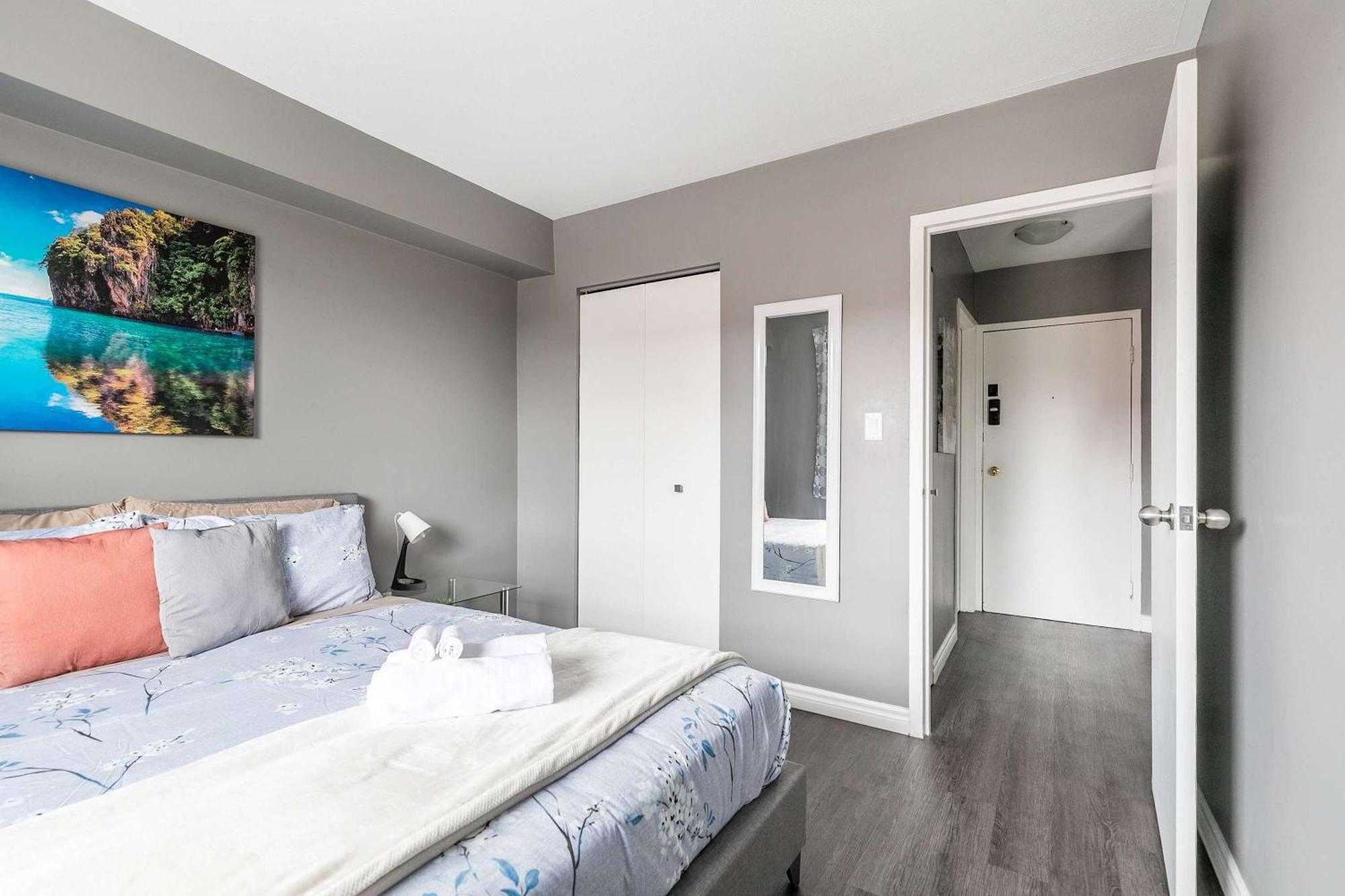 Glenview West Apartment W Patio - Near Downtown Hamilton Exterior foto